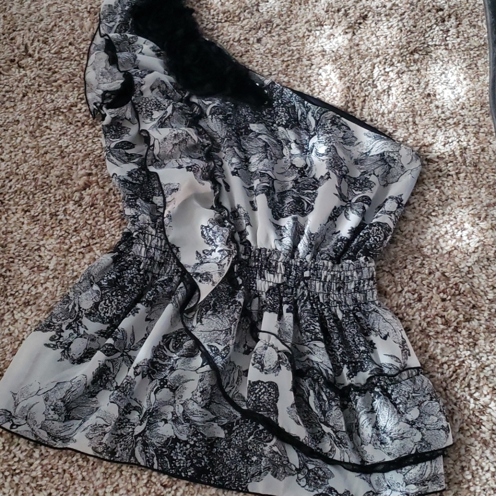 Studio Y One shoulder fit and flare top
